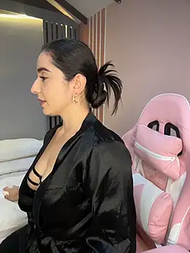 Victoria-And1 online show from 25, 3, 2026