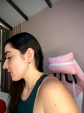 Snapshot of Victoria-And1 chatting on 23, 9, 2025 Victoria-And1 online show from 23, 9, 2025