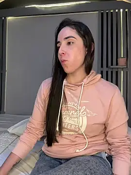 Snapshot of Victoria-And1 chatting on 1, 3, 2025 Victoria-And1 online show from 1, 3, 2025