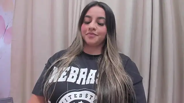 Arianna bigboobs  online show from 15, 2, 2025