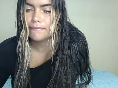 Snapshot of sweetkitty_16 chatting on 14, 4, 2026 sweetkitty 16 online show from 14, 4, 2026