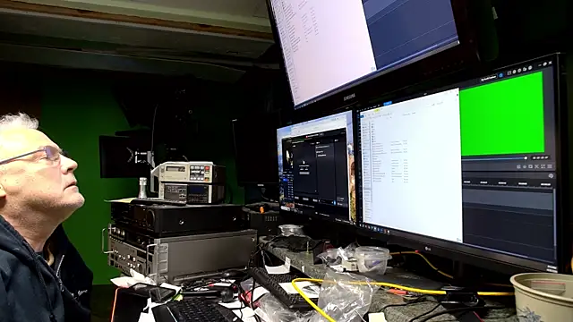 ButtCrackShowing-OOPS online show from 21, 4, 2026