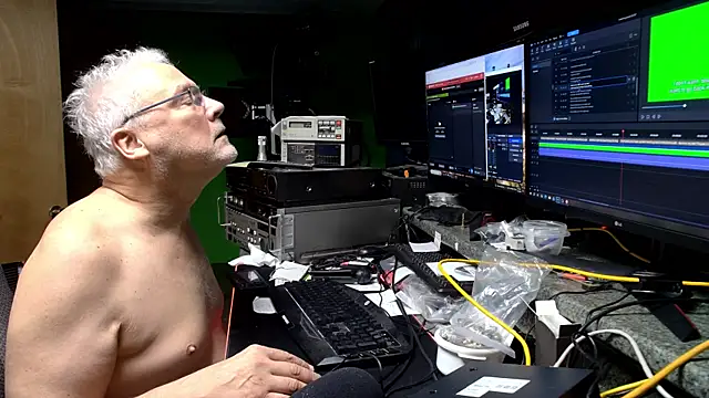 ButtCrackShowing-OOPS online show from 24, 4, 2026