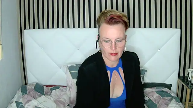 xxNoeliaxx online show from 20, 2, 2025
