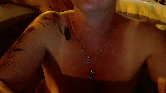 Snapshot of xxNoeliaxx chatting on 22, 5, 2026 xxNoeliaxx online show from 22, 5, 2026