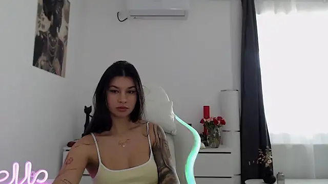 Snapshot of Simply_the_best chatting on 24, 10, 2025 Simply the best online show from 24, 10, 2025