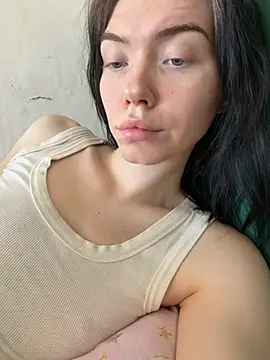 Lisaaa Alisa online show from 1, 3, 2026