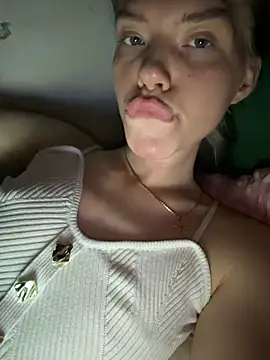 Snapshot of Lisaaa_Alisa chatting on 3, 6, 2026 Lisaaa Alisa online show from 3, 6, 2026