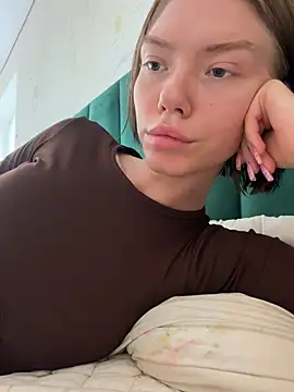 Snapshot of Lisaaa_Alisa chatting on 23, 7, 2026 Lisaaa Alisa online show from 23, 7, 2026