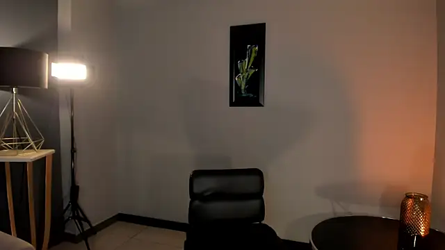 DominiqueVega online show from 11, 4, 2026