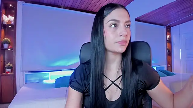 Snapshot of carina_rossi chatting on 12, 3, 2025 carina rossi online show from 12, 3, 2025