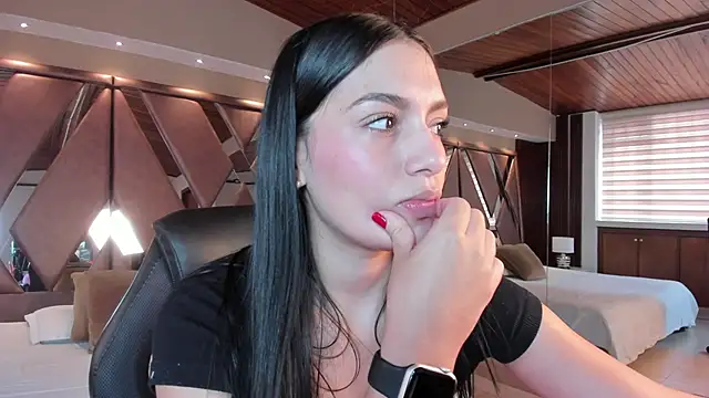 Snapshot of carina_rossi chatting on 22, 10, 2025 carina rossi online show from 22, 10, 2025