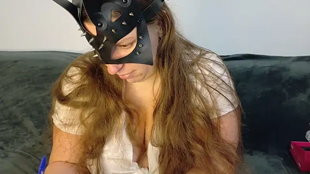 FrancaiseLynne online show from 16, 5, 2026