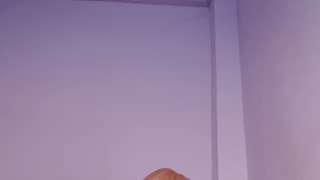 caarlywhitee online show from 25, 10, 2025