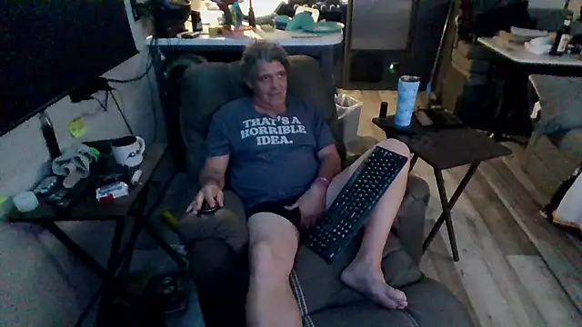 Snapshot of lateniter chatting on 6, 5, 2026 lateniter online show from 6, 5, 2026