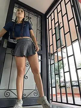 Snapshot of LittleDoll___ chatting on 5, 8, 2026 LittleDoll online show from 5, 8, 2026