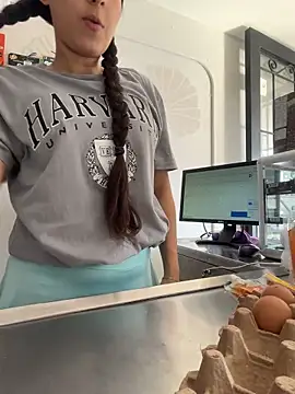 LittleDoll    online show from 13, 3, 2026