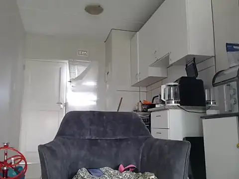 officialkhakes za online show from 22, 2, 2026