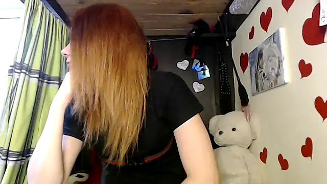 Snapshot of HarleyQuinn_69 chatting on 19, 10, 2025 HarleyQuinn 69 online show from 19, 10, 2025