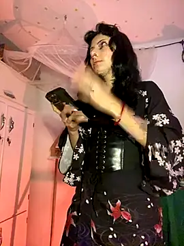 LiliJones  online show from 27, 10, 2025