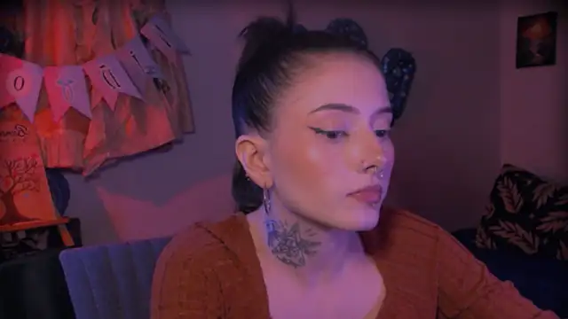 LiliJones  online show from 4, 4, 2026