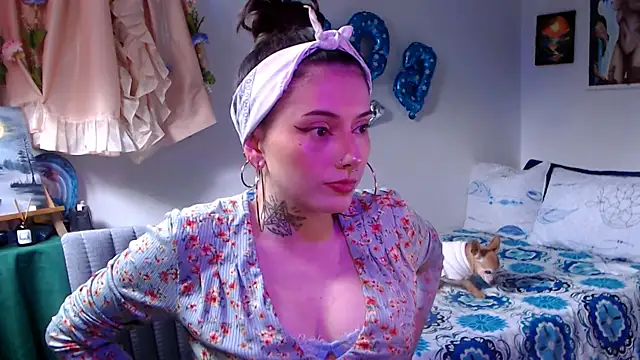 LiliJones  online show from 8, 5, 2026