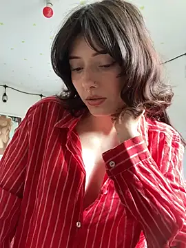 LiliJones  online show from 17, 2, 2026