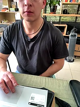 97banana online show from 15, 10, 2025