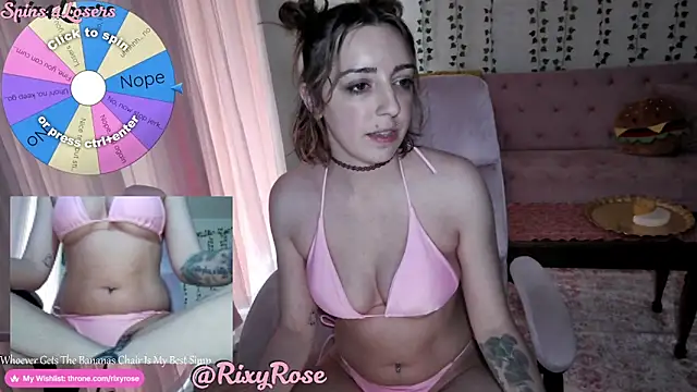 Trixyrose online show from 15, 6, 2026