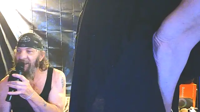 Snapshot of PropertyAndBiker chatting on 22, 10, 2025 PropertyAndBiker online show from 22, 10, 2025