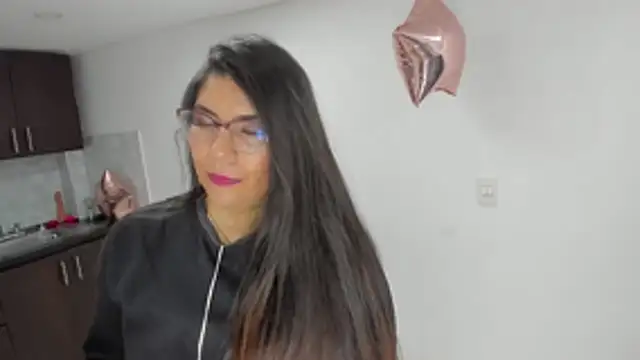 Luna Dumont online show from 7, 2, 2026