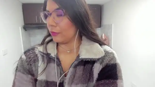 Luna Dumont online show from 24, 2, 2026