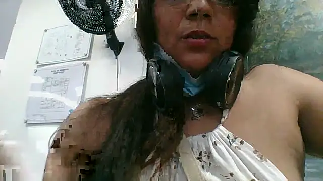 Luna Dumont online show from 10, 2, 2026