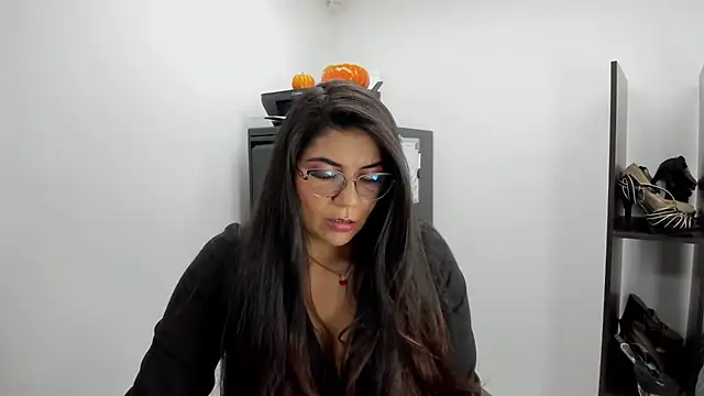 Luna Dumont online show from 10, 11, 2025