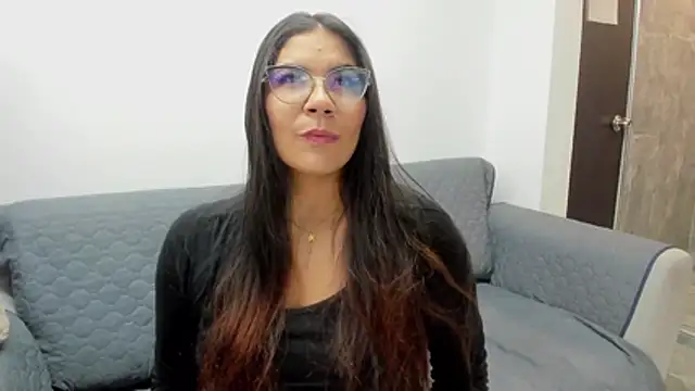 Luna Dumont online show from 20, 11, 2025