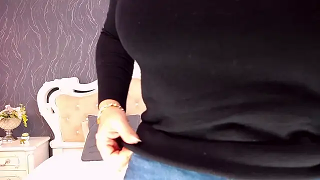 Lauren Saint online show from 23, 11, 2025