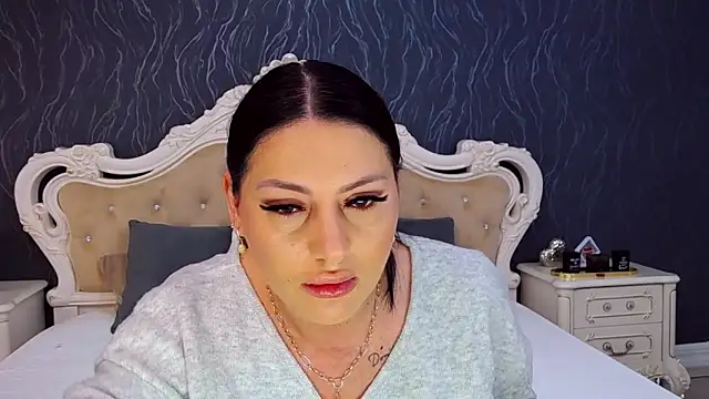 Lauren Saint online show from 6, 11, 2025