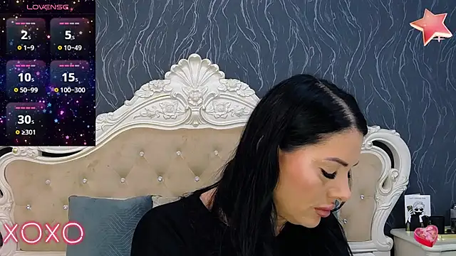 Lauren Saint online show from 9, 2, 2025
