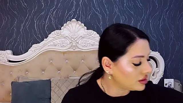 Lauren Saint online show from 11, 3, 2026