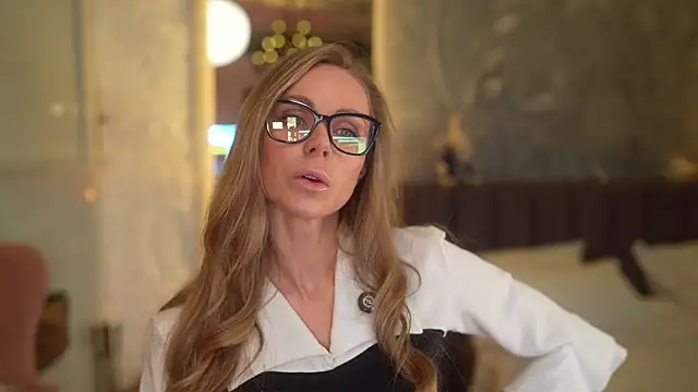 Snapshot of eva_fashionista chatting on 22, 5, 2026 eva fashionista online show from 22, 5, 2026