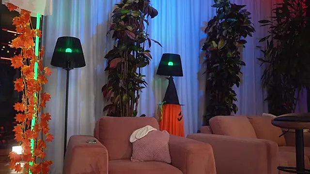 eva fashionista online show from 30, 10, 2025