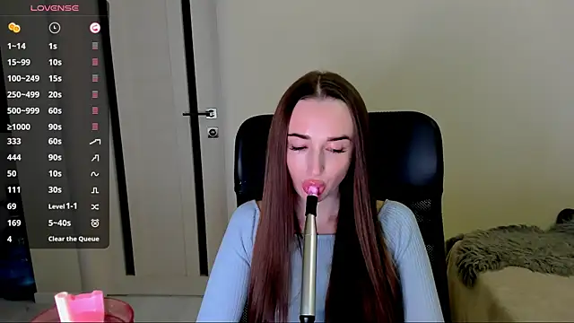 Kimmberr online show from 18, 12, 2025