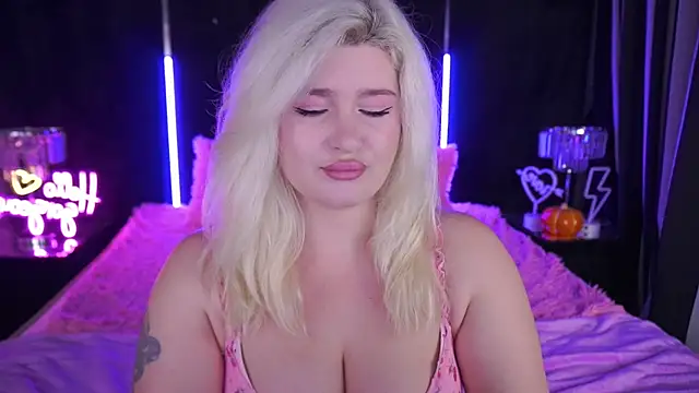 CocoSecretss online show from 21, 11, 2025