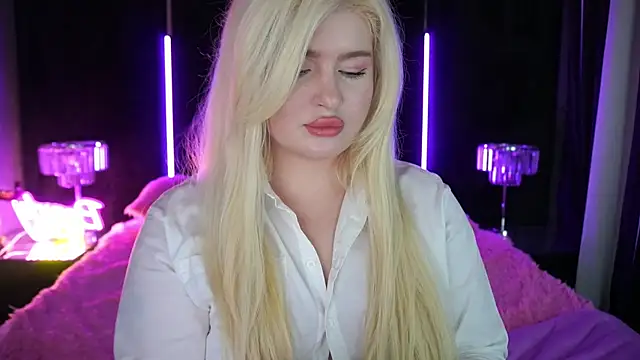 CocoSecretss online show from 17, 12, 2024