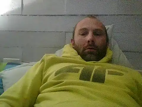 Snapshot of Piter9023 chatting on 5, 10, 2025 Piter9023 online show from 5, 10, 2025