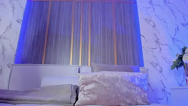 Dollar-girl online show from 8, 2, 2026