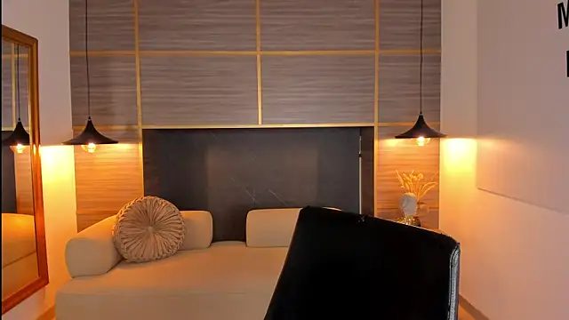 Dollar-girl online show from 19, 4, 2026