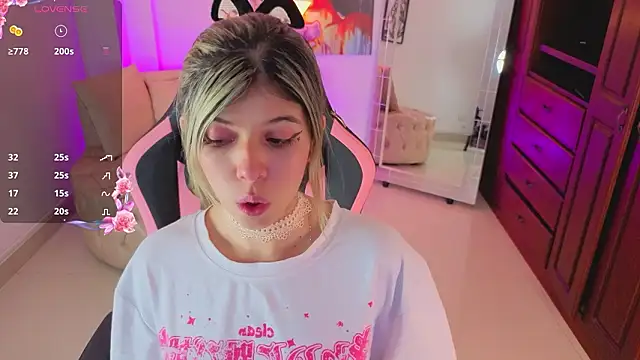 NATAASHA    online show from 7, 2, 2026