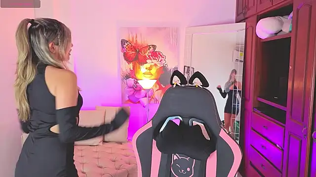 NATAASHA    online show from 11, 2, 2026