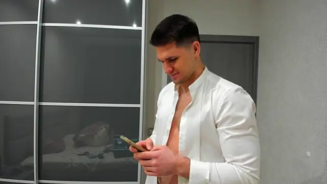 Alex Brown  online show from 20, 4, 2026